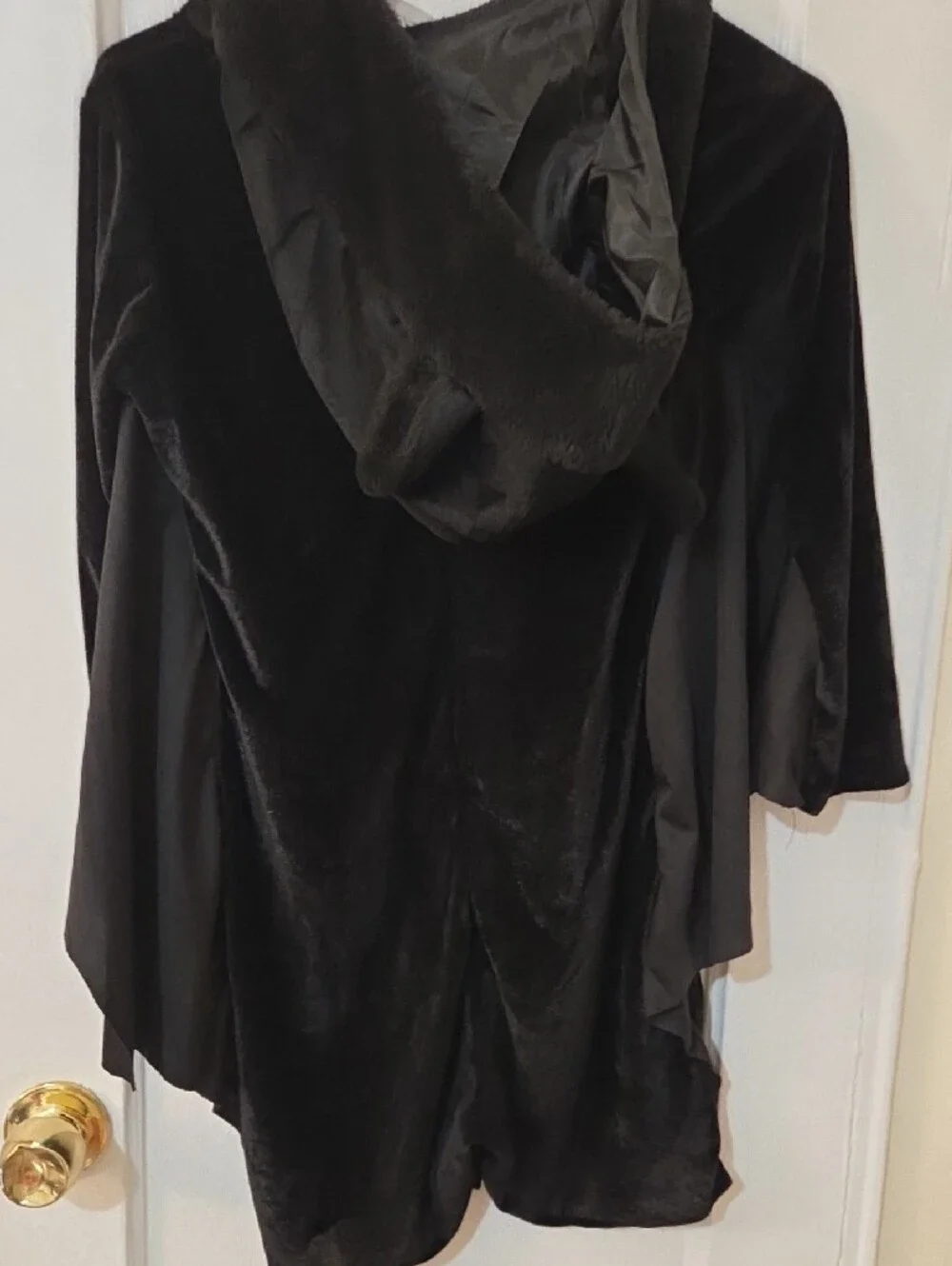 Kid's Black Velvet Bat Costume Halloweer Romper Zipper Closure NWOT XL